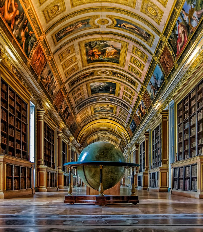 Fontainebleau castle half day private tour