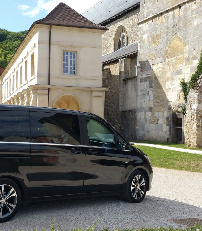 Champagne luxury wine tour in Hautvillers