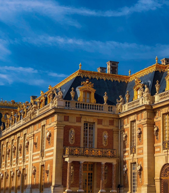 Versailles & Chartres Cathedral Private Day Tour